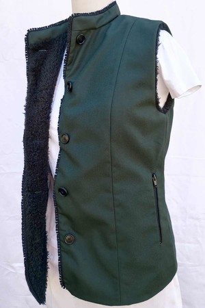 Bakker Brown vest unbuttoned showing fleece lining