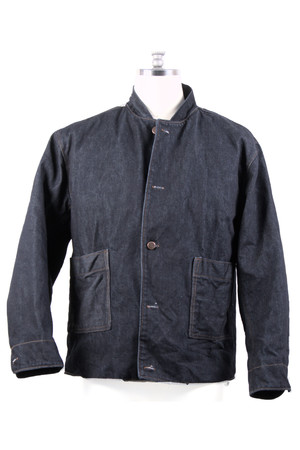 Souvenir jacket in denim front view 5 button 2 pockets Souvenir jacket in denim front view 5 button 2 pockets