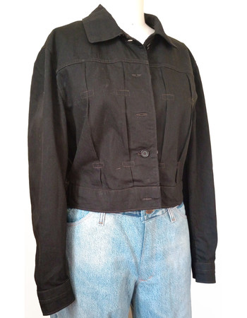 Jean jacket in black twill with pleats